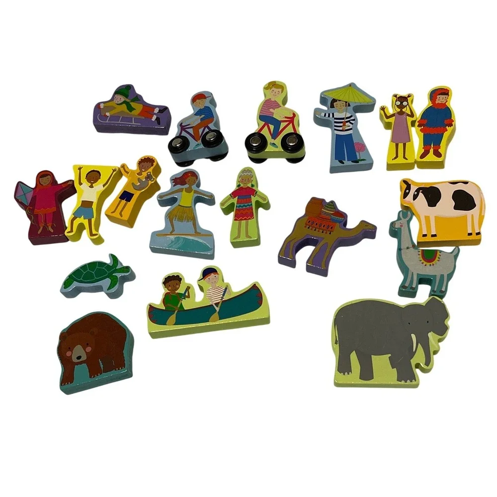 Floss‎ & Rock Wooden People and Animals of the World Block Play Set 17 Pieces